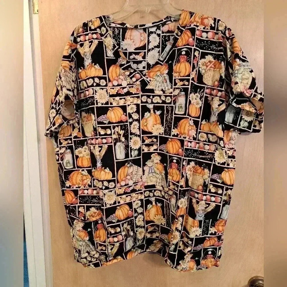 Fall Halloween Scrub Top Scarecrows Pumpkins Black Orange Beige XL - Picture 1 of 3
